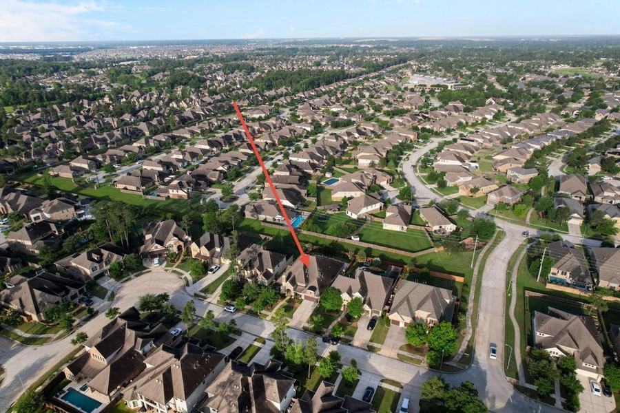Aerial view of 17215 Inyo National Dr and the surrounding neighborhood