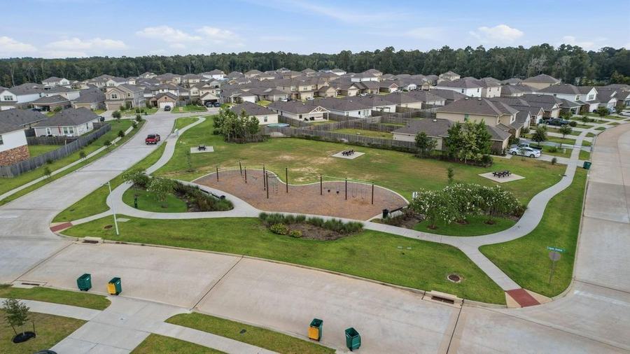 Aerial view of 20802 Masella Ridge Dr and the surrounding neighborhood